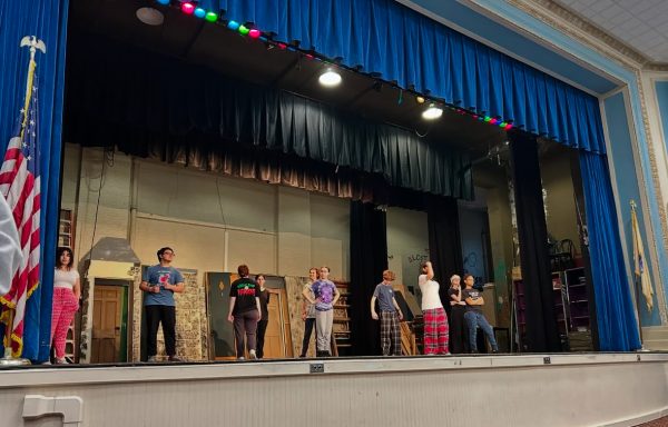 FHSDAC ensemble at rehearsal